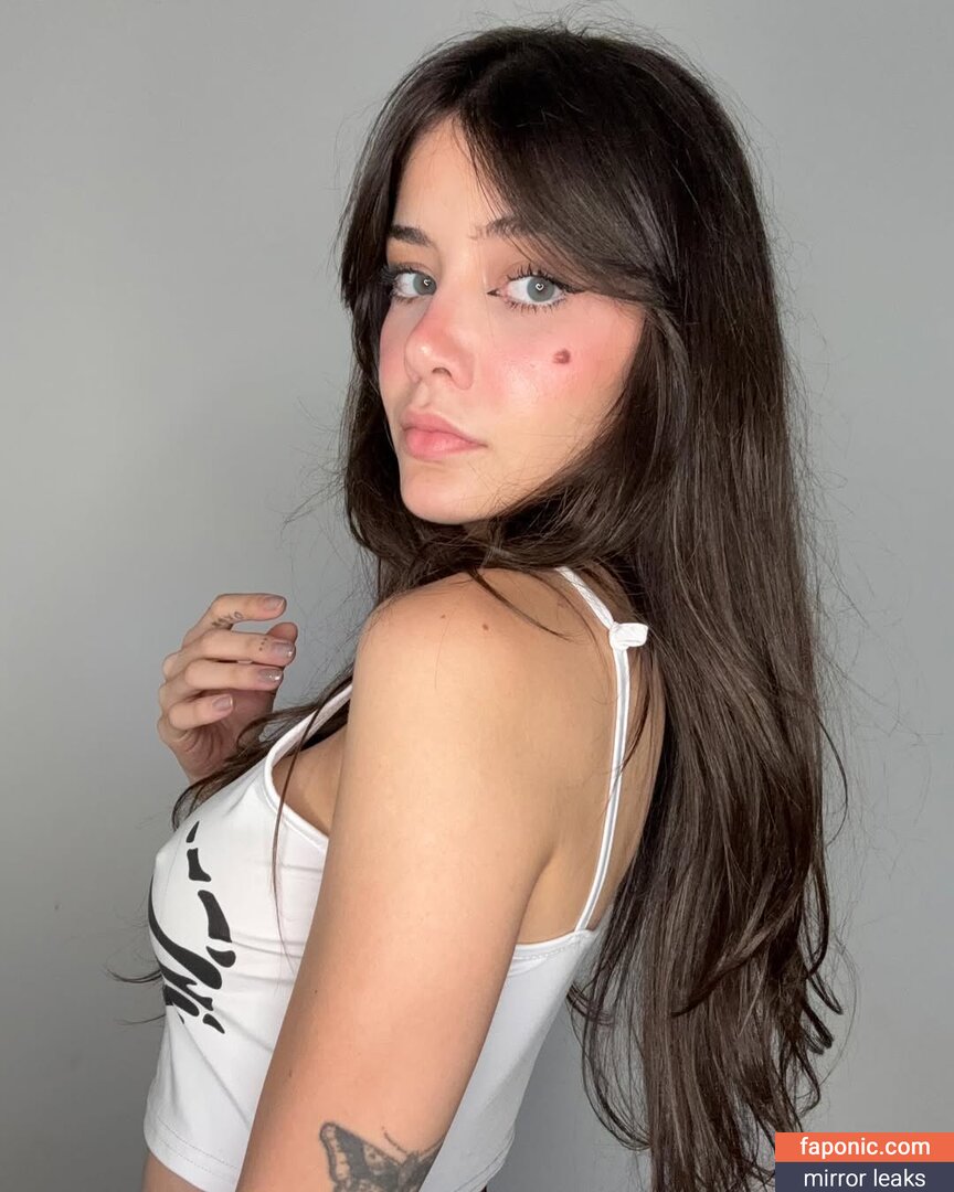 Vitória Castro